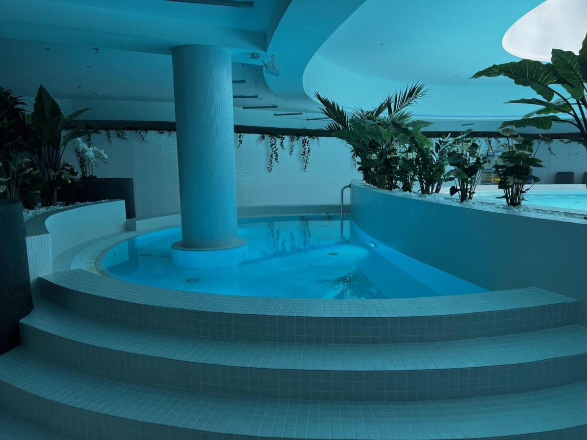 Hanza Tower Bohemia 22 Pool & Jacuzzi Щецин Екстер'єр фото